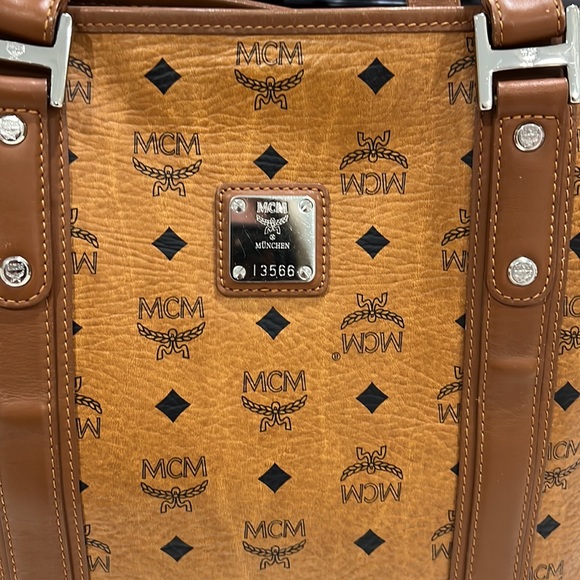 Almost new saks MCM bag in perfect condition - Picture 2 of 5